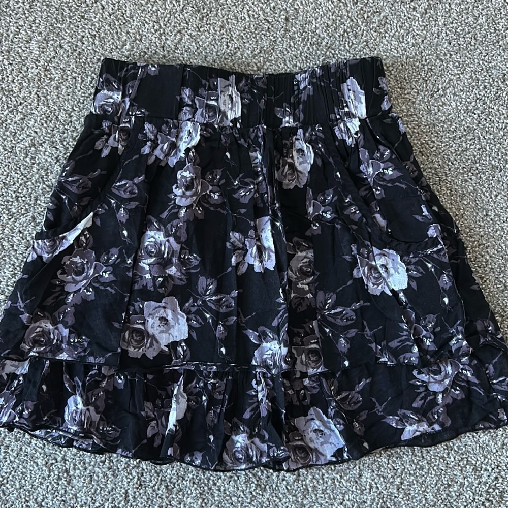 Xhilaration Black Flower Mini Skirt Small